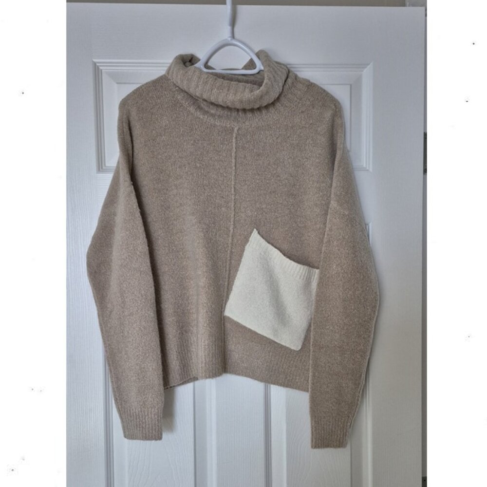Design Lab Lord & Taylor Neck Sweater